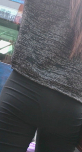 黑裤丰臀等公交