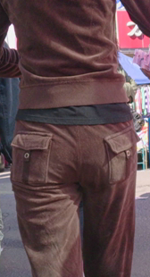 呢绒包臀小少妇视频