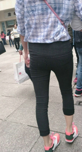 小少妇夹不紧是正常的