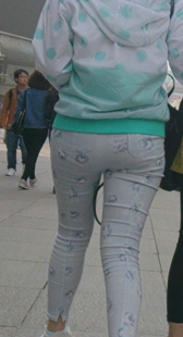 小少妇臀圆开发少