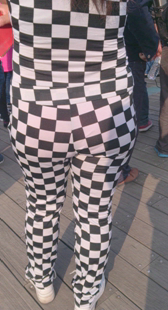 布裤宽臀红内痕