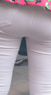 圆紧白臀张这么开