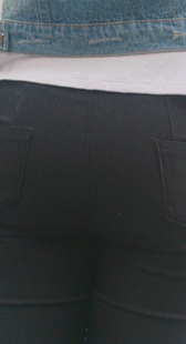 丰臀黑紧布裤视频