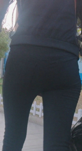 长腿包臀打底裤