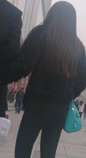 长腿包臀打底裤小少妇