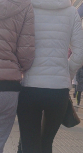 街拍两布裤小少妇