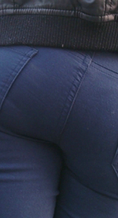 重口味圆臀蓝色打底裤