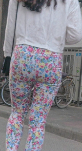 性感花裤大PP美少妇