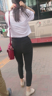 如此腰细臀怎么宽成这样啊