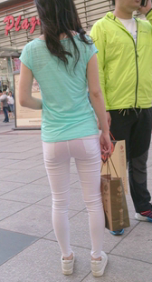 性感白裤红内痕真受不了