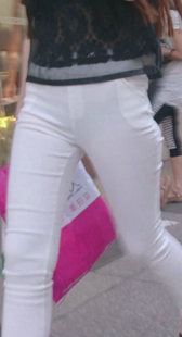 风骚白裤配黑内内真受不了