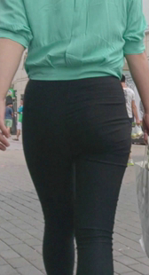 细腰大屁股黑裤