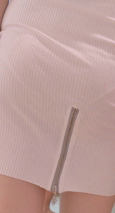 性感贴身短裙内痕紧