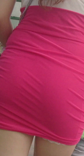 翘臀红裙大屁股