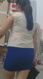 包臀大屁股成熟少妇