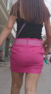 大屁股红裙长腿