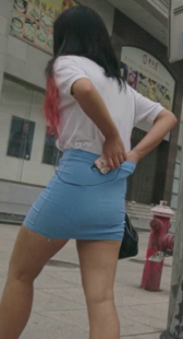 小少妇伸手拉内内