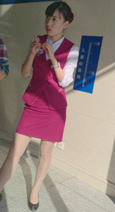 小少妇很像空姐