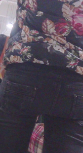 成熟包臀紧牛小少妇