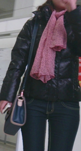 性感翘臀紧身牛仔