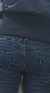 地铁圆臀黑牛少妇