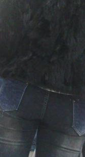 宽臀大屁股牛仔少妇