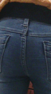 签名大屁股少妇