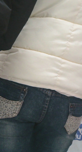 展会包臀黑牛少妇