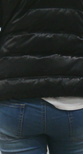 展会蓝牛包臀少妇