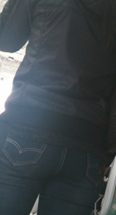 紧身黑牛小少妇视频