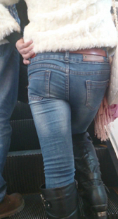 勒沟包臀紧牛上电梯