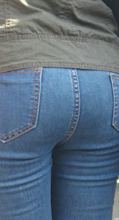 性感翘臀紧牛大屁股