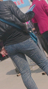 包臀牛仔小少妇张这么开