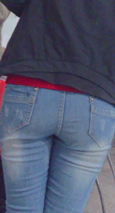 紧身勒沟包臀蓝牛少妇