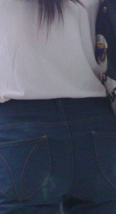 地铁牛仔大屁股