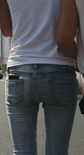 灰臀少妇翘又紧