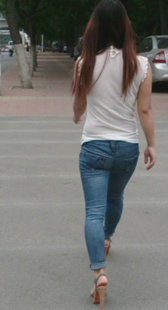 牛仔小少妇很很会扭