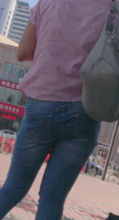 少妇站着都这么性感