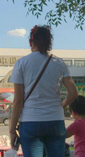 大屁股少妇小孩都这么大