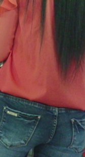 和牛仔少妇去买票