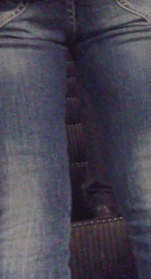 跟着牛仔少妇上电梯