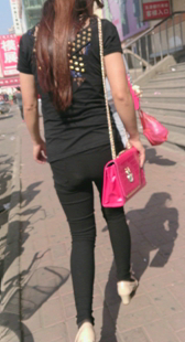 圆臀小少妇PP下榻