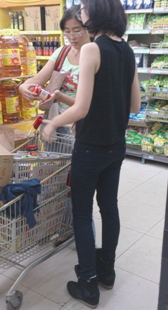 超市黑紧牛少妇