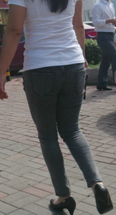 灰牛包臀小妹视频