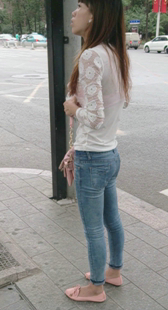 包臀等人小少妇