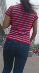 大屁股重口味牛仔少妇