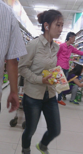 超市成熟小黑牛