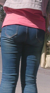 圆臀紧牛软绵绵