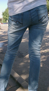 公交站少妇夹不紧