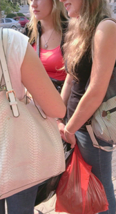 一群紧身牛仔外国扭